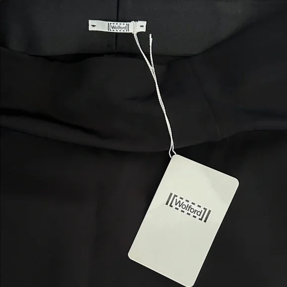 Wolford Classic Black Pencil Skirt – Size US 10 – NWT - Picture 2 of 5